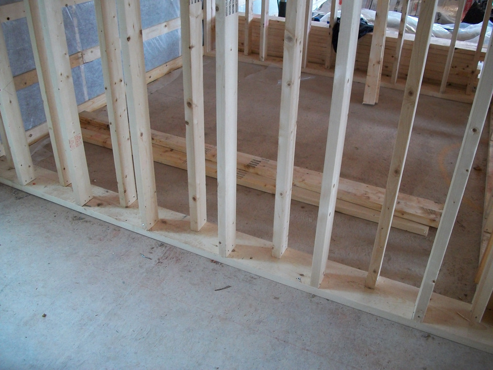 No thermal/acoustic bridging.