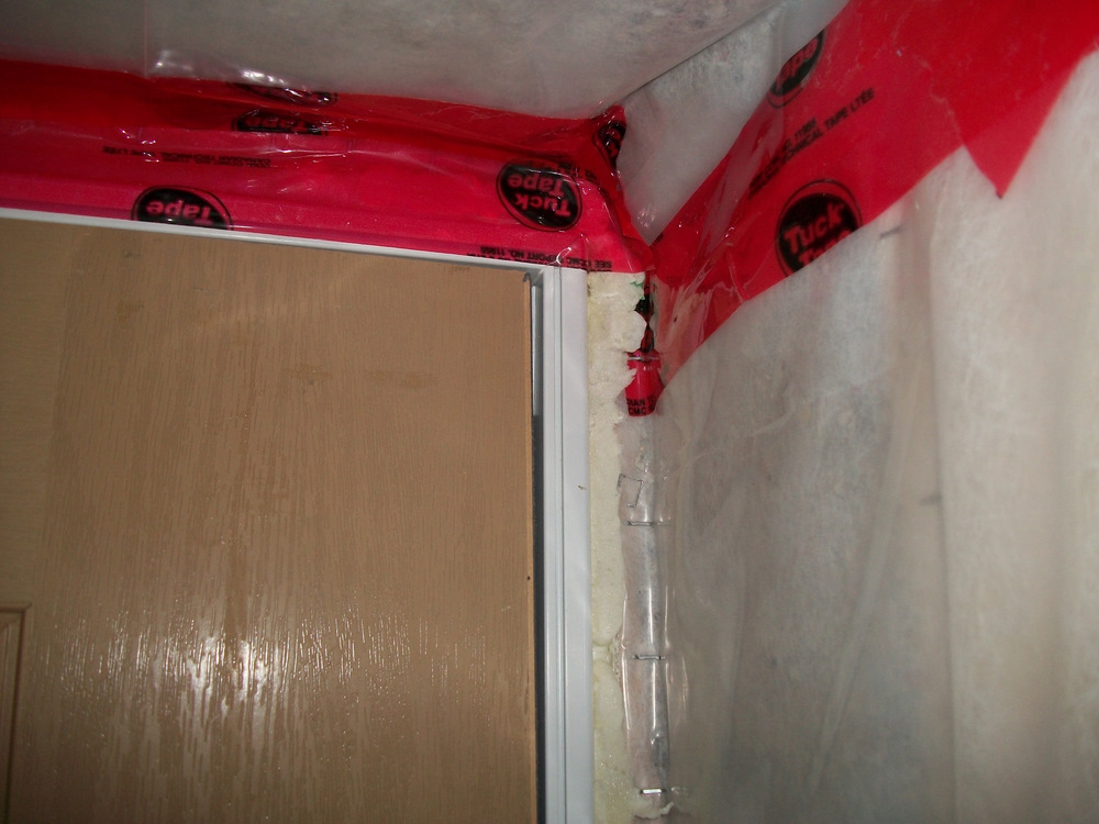 Red Tuck tape sticks to the 6ml poly and is necessary for a complete air seal.